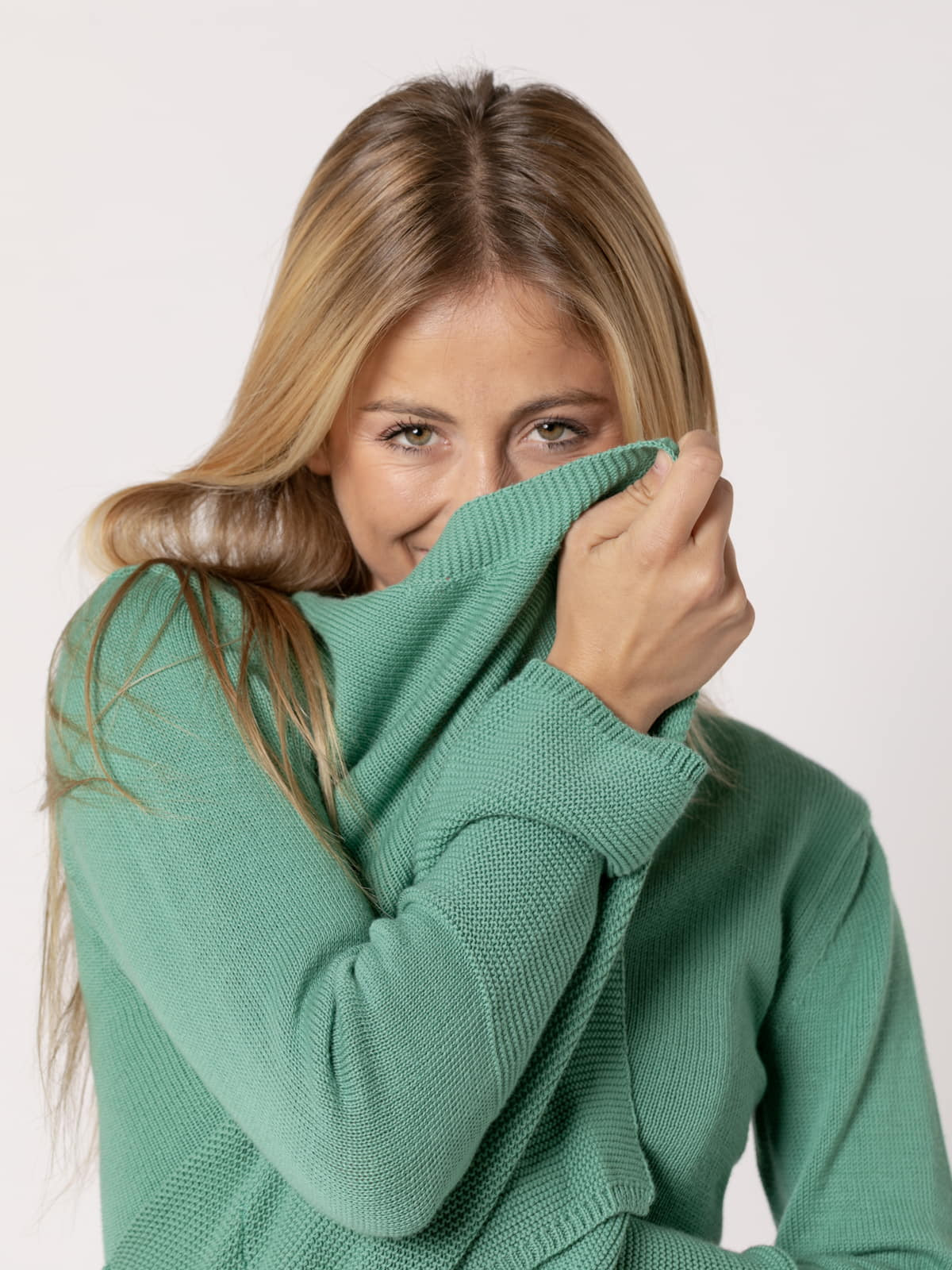 Linch knit jacket with peak  esmeralda colour