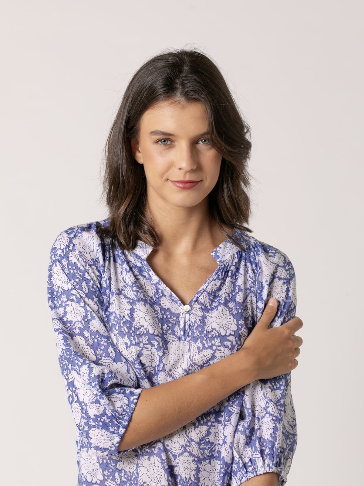 Blusa fluida cotton voile dibujos color Azul