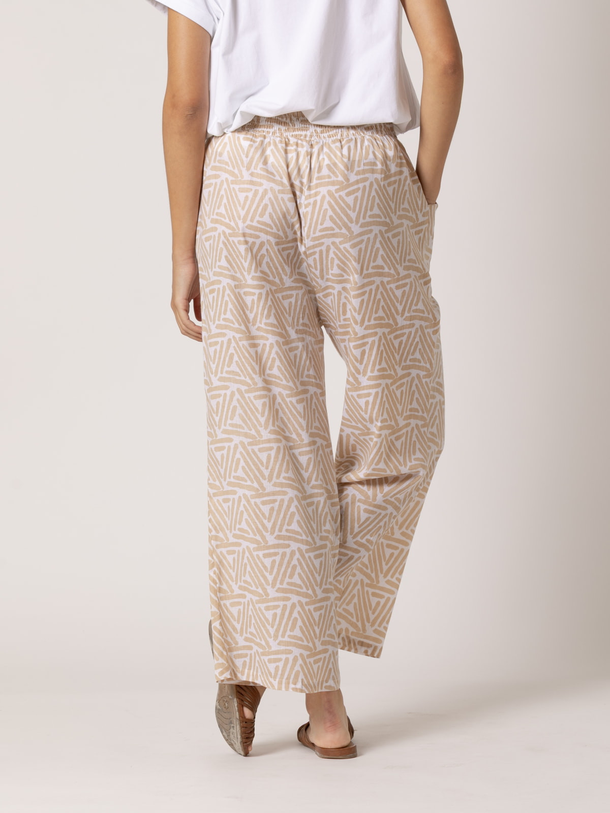 100% cotton printed pocket pants  White colour