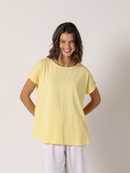 Camiseta cotton 100% diseño en A color Amarillo