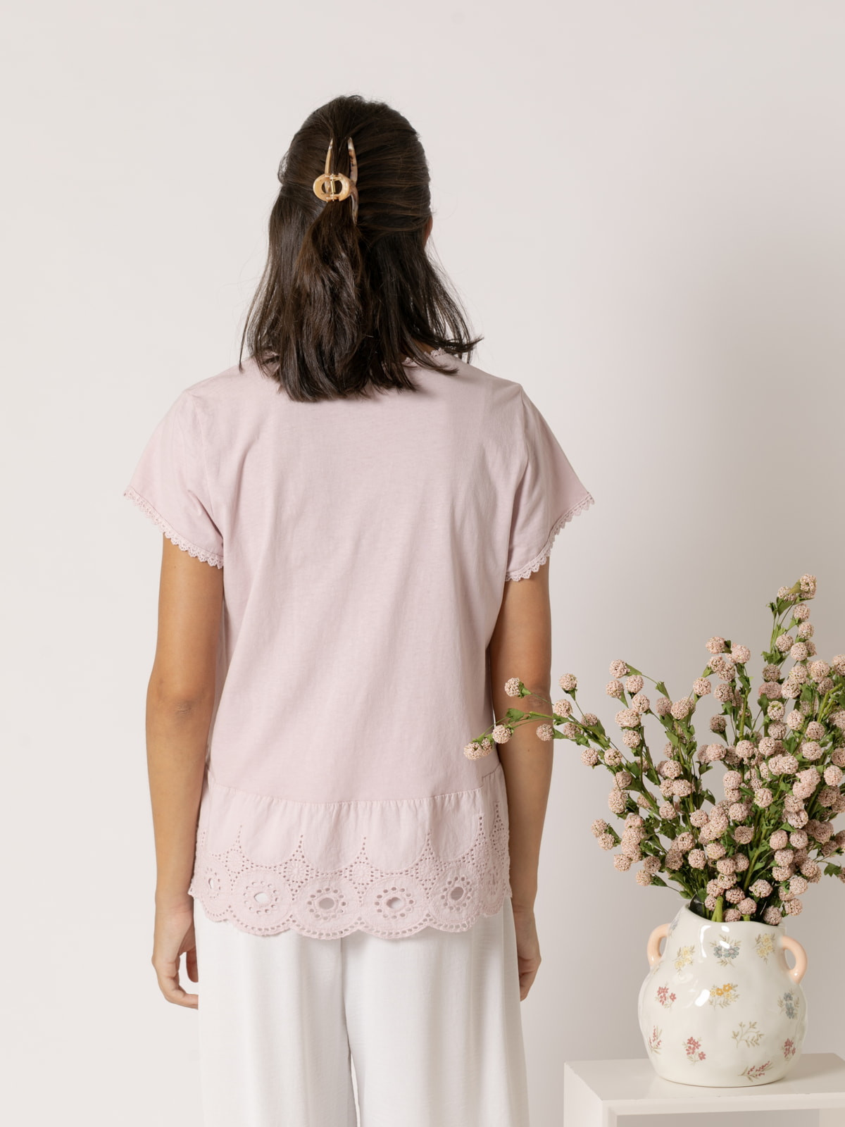 Camiseta detalle puntilla en bajo color Rosa