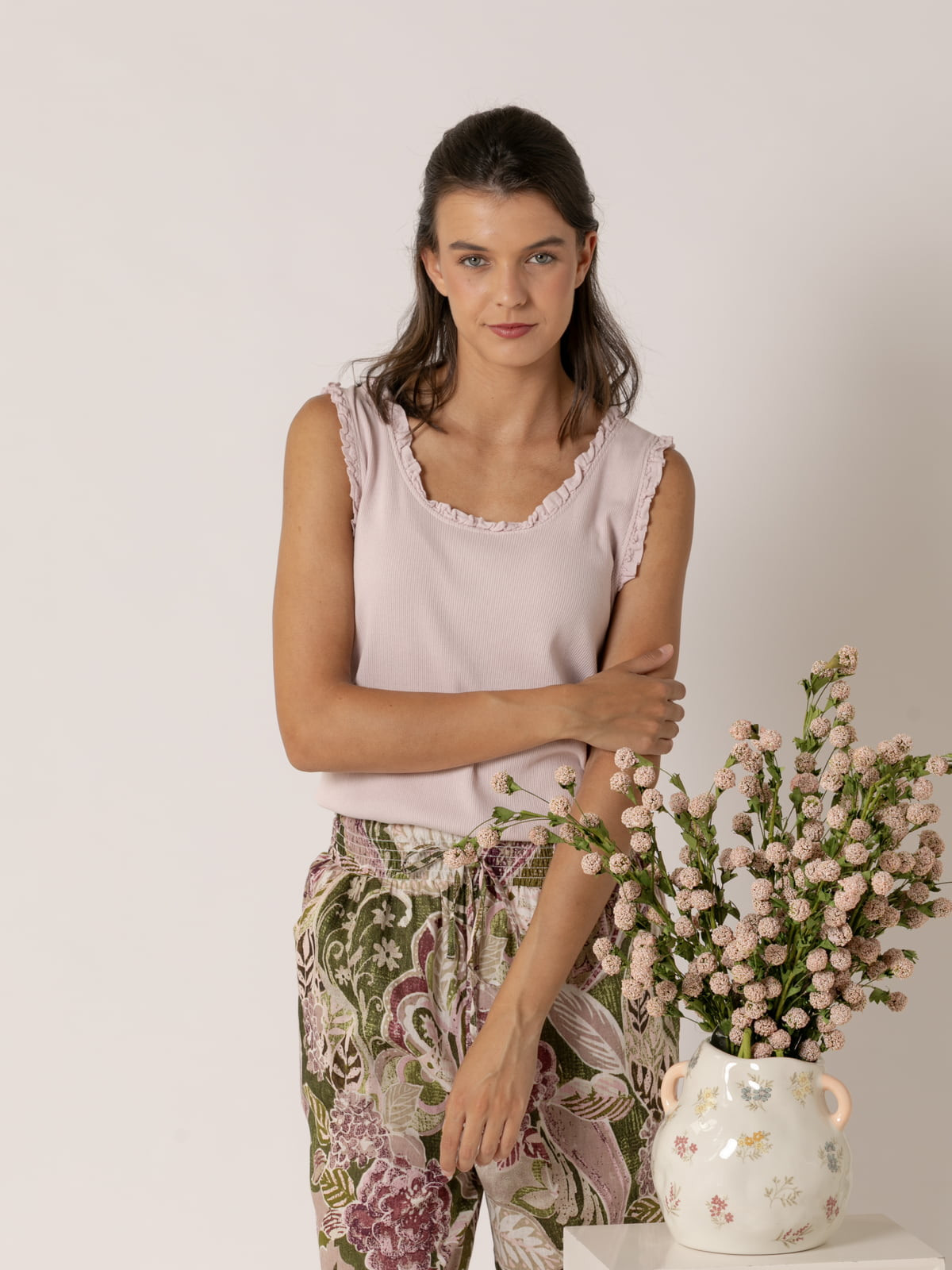 Wide ribbed strap T-shirt with lace detail  Pink claro colour