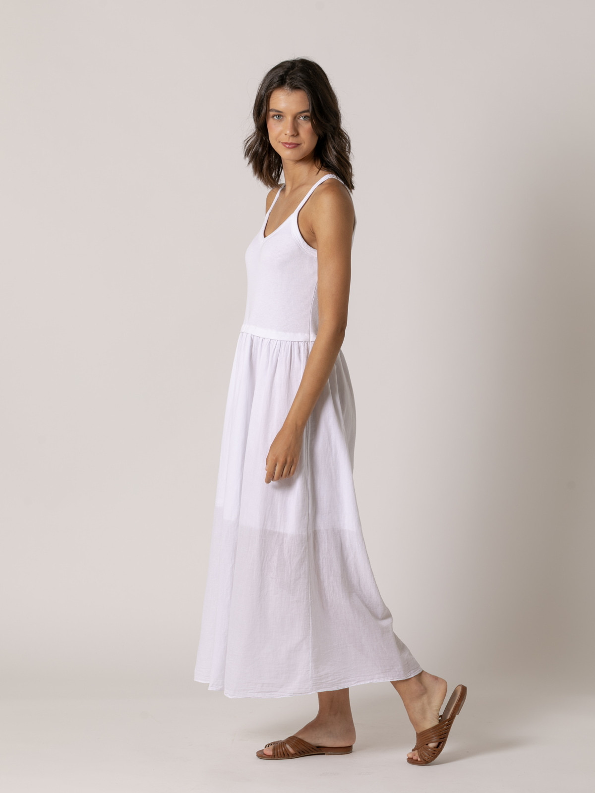 Vestido algodón tirantes falda vuelo color Blanco