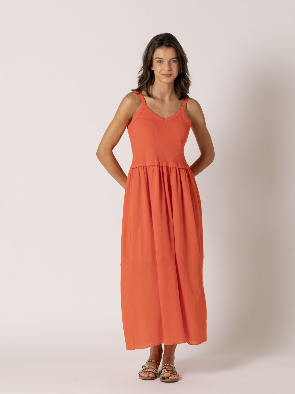 Vestido algodón tirantes falda vuelo color Naranja