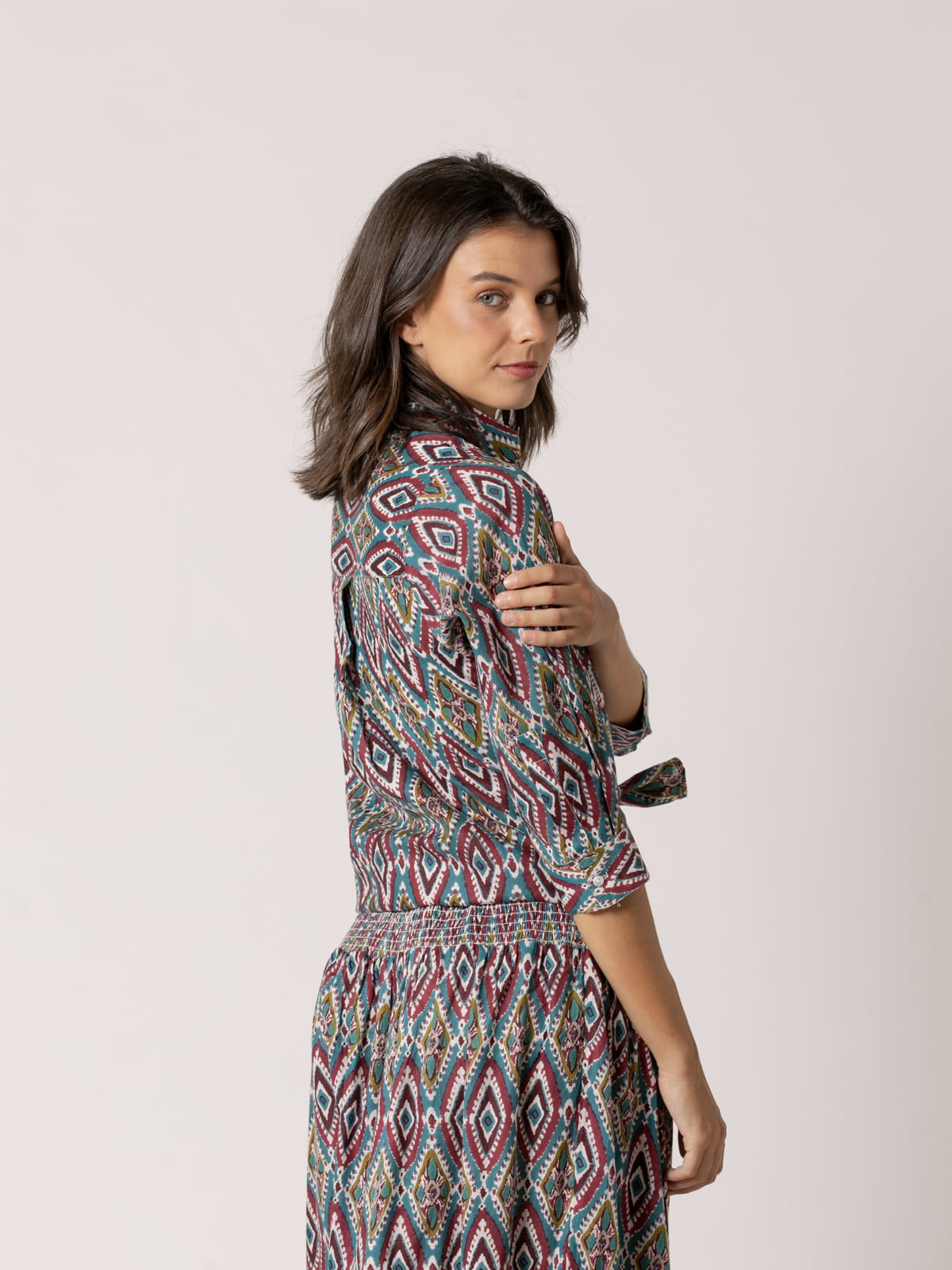 100% cotton diamond pattern shirt  Blue colour