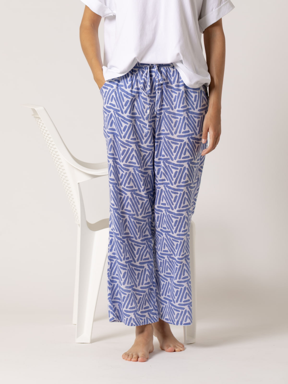 Pantalón bolsillos estampado algodón 100% color Azul Lavanda