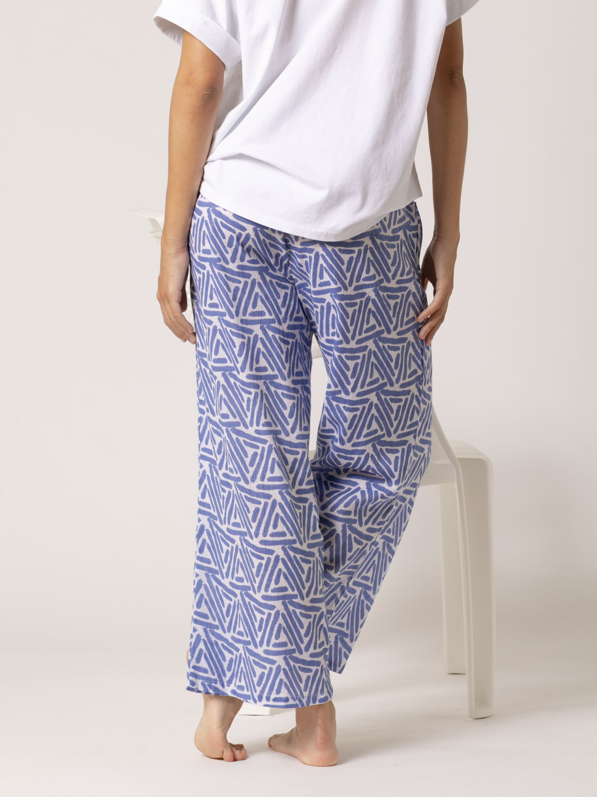 Pantalón bolsillos estampado algodón 100% color Azul Lavanda