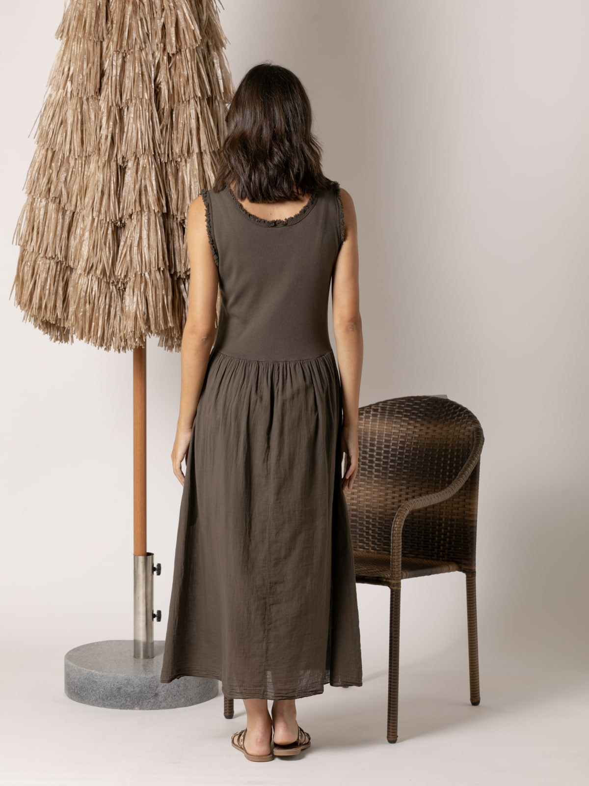 100% cotton wide strap dress  Marrón  colour