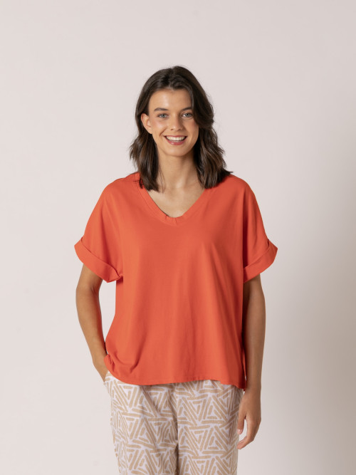 Camiseta algodón essence bolsillo en pico color Naranja