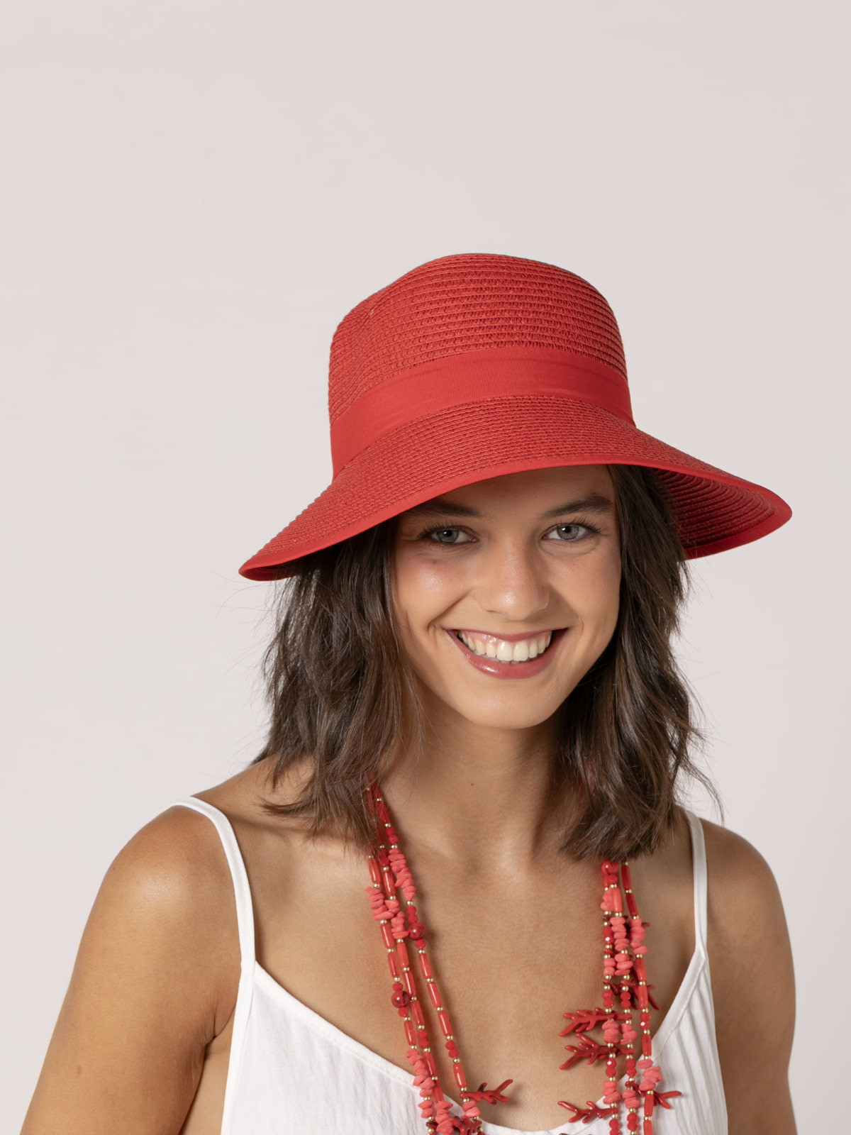 Sombrero lazo al tono color Rojo