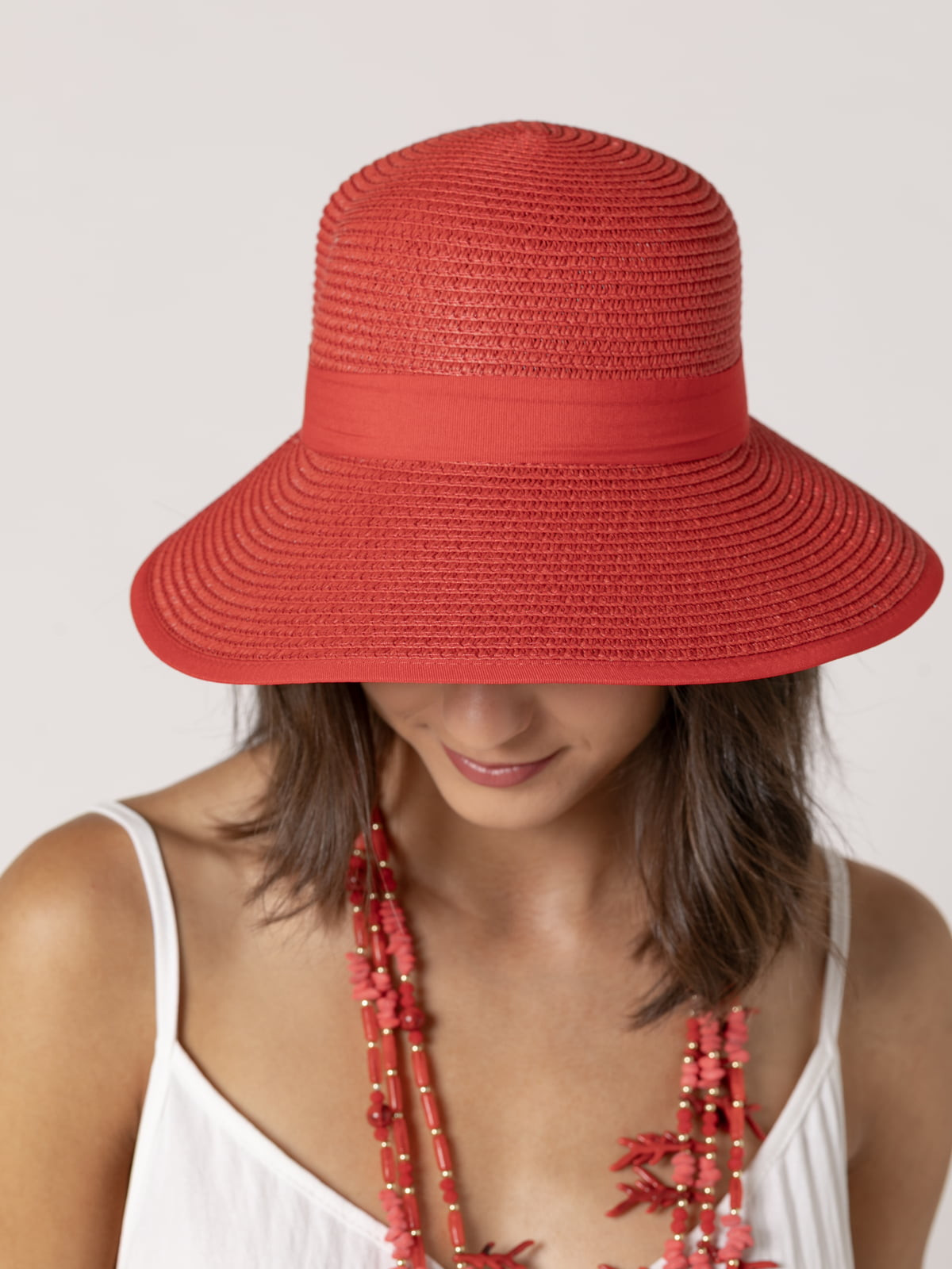 Sombrero lazo al tono color Rojo