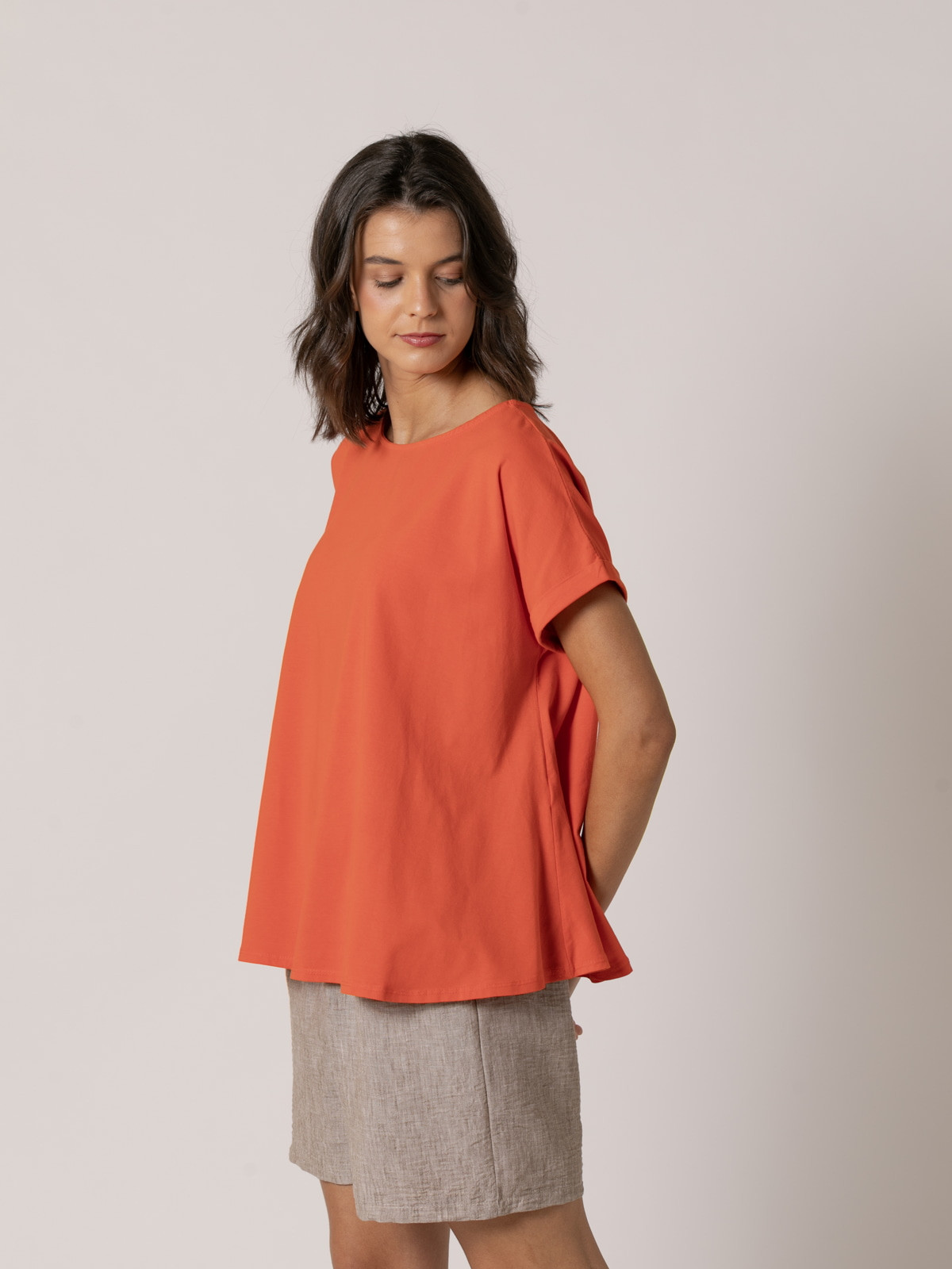 Camiseta cotton 100% diseño en A color Naranja