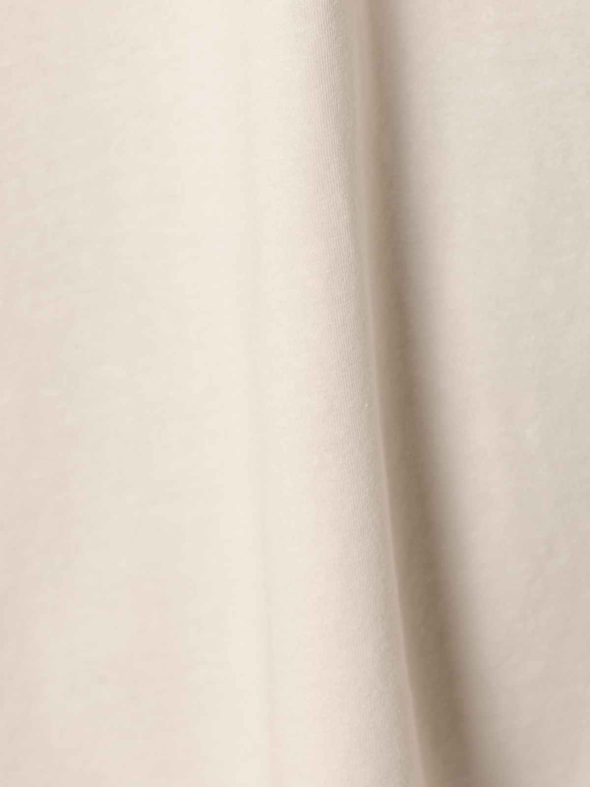Camiseta cotton 100% diseño en A color Crudo