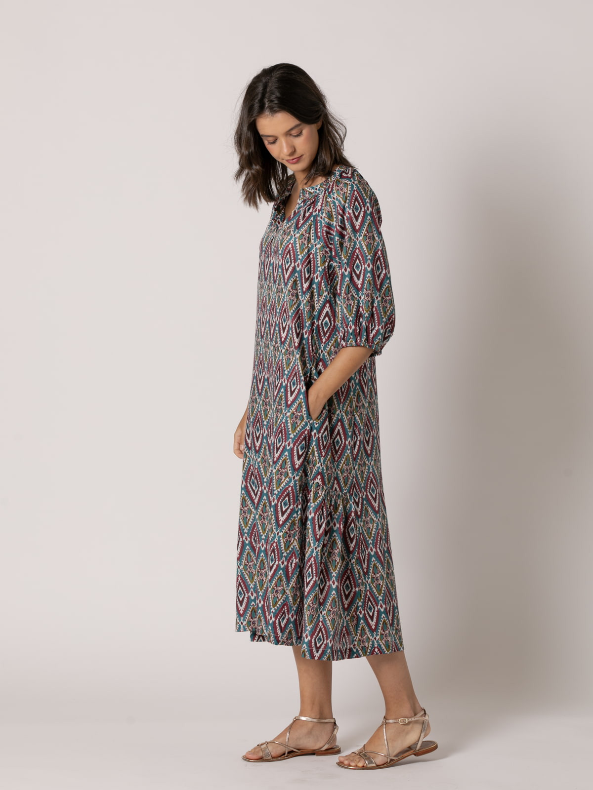 Long dress with a trendy diamond design, 100% cotton  Bordeaux colour
