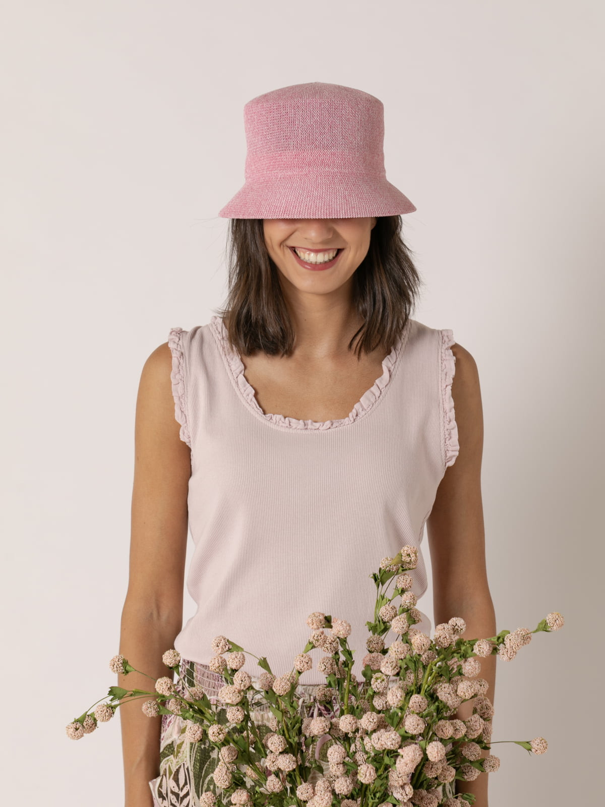 Gorro bob mezcla hilos color Rosa
