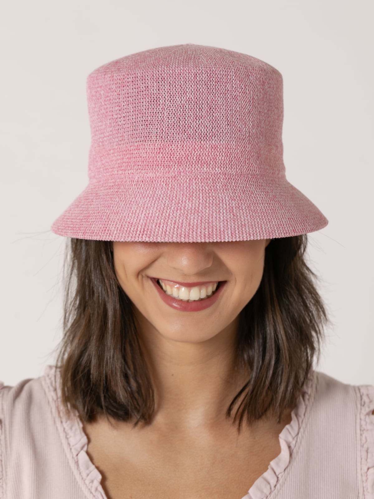 Gorro bob mezcla hilos color Rosa