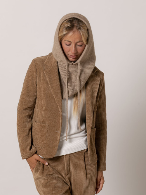 Capucha punto color Camel