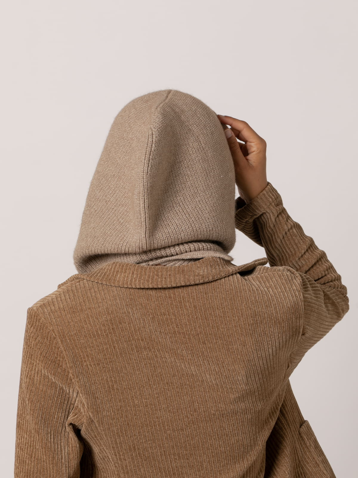 Capucha punto color Camel