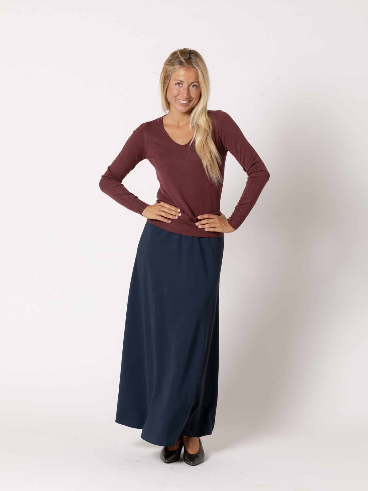 Long flared skirt  Blue Navy colour
