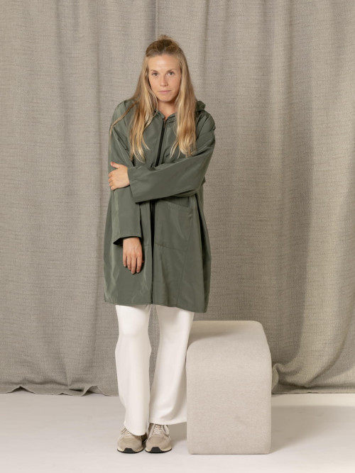 Gabardina oversize capucha color Verde