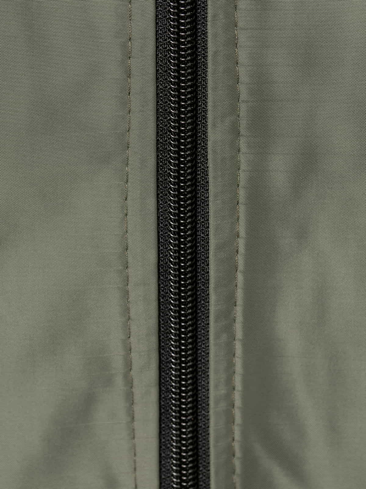Gabardina oversize capucha color Verde