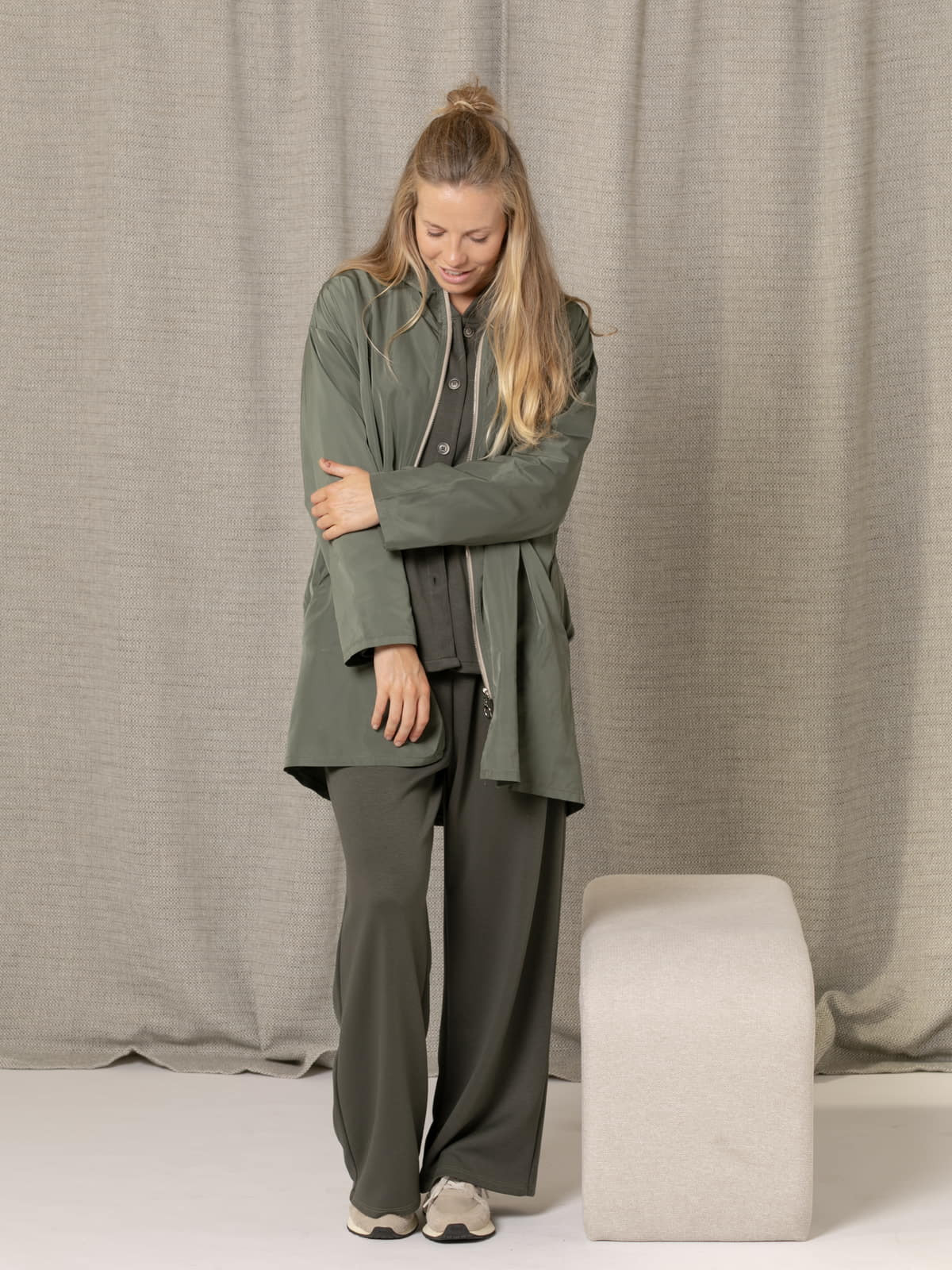 Gabardina cremallera color Verde