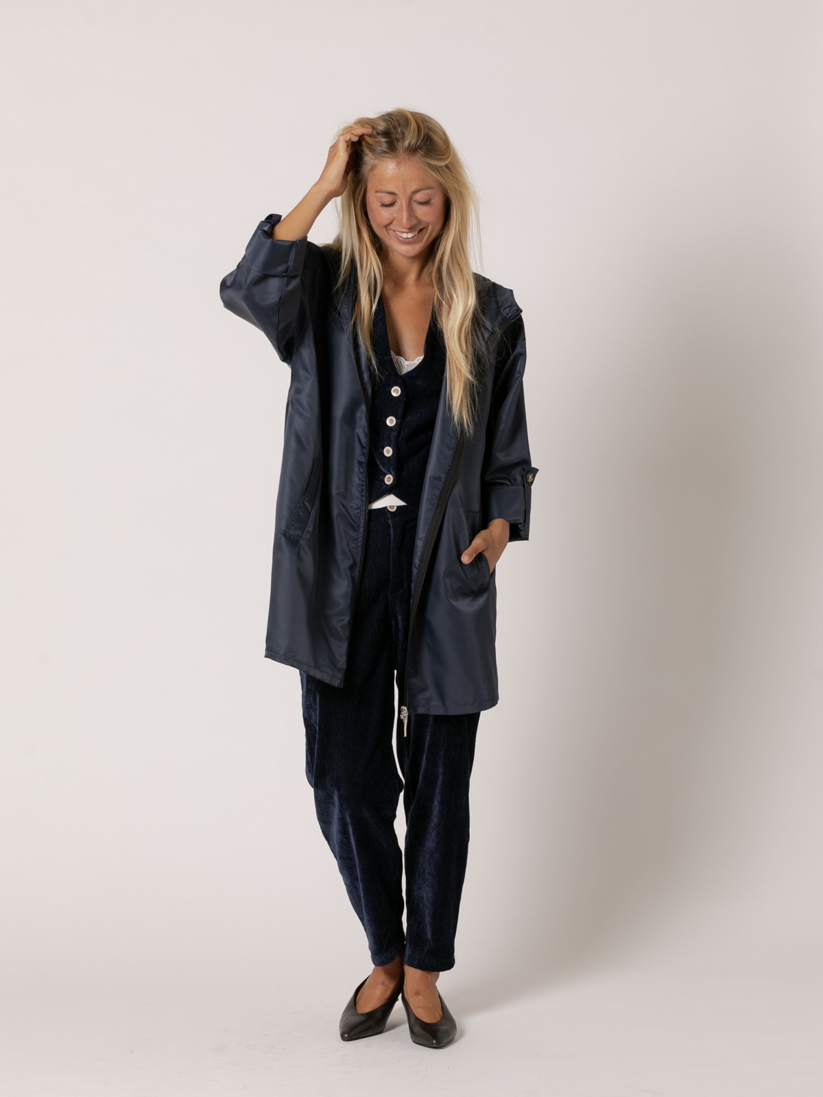 Parka impermeable capucha color Azul