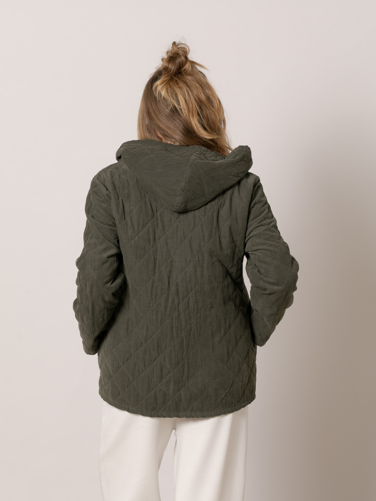 Chaqueta micro pana acolchada color Verde