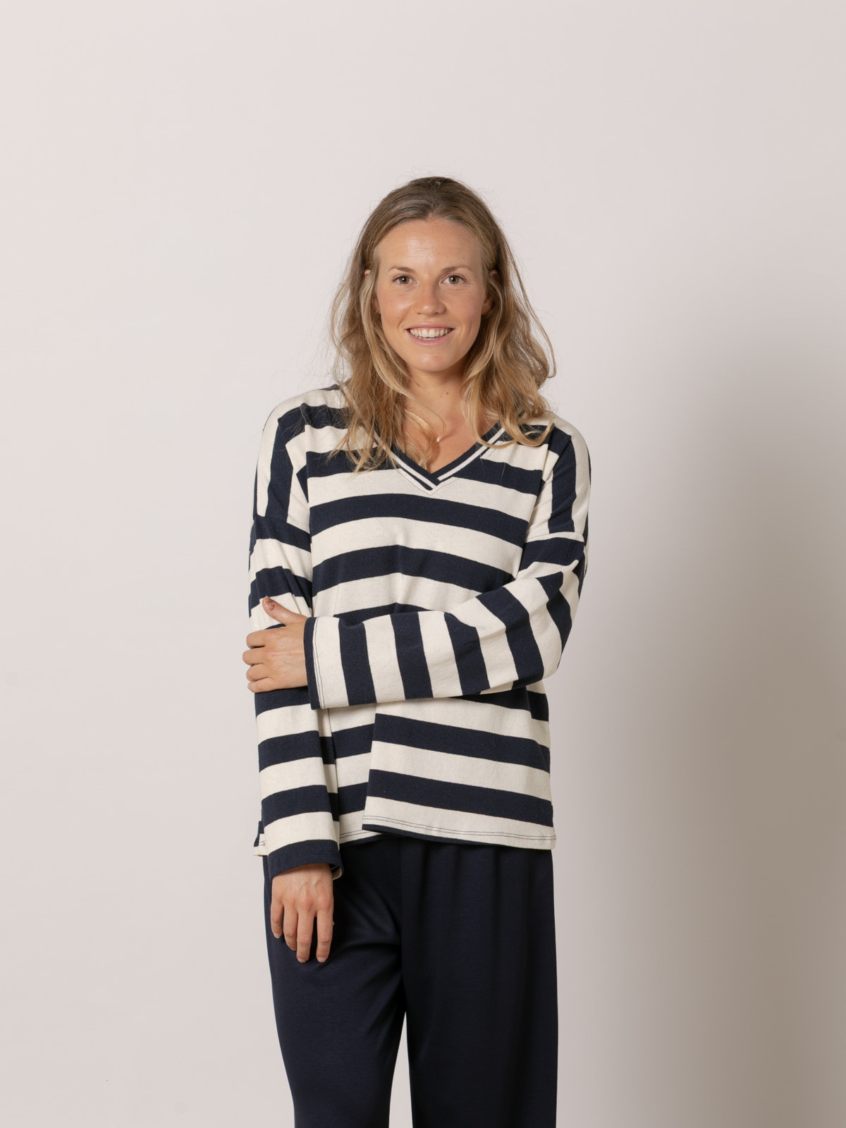 100% cotton striped V-neck sweater  Blue Navy colour