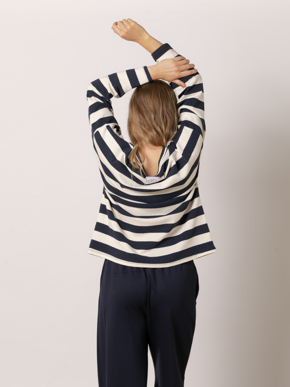 100% cotton striped V-neck sweater  Blue Navy colour