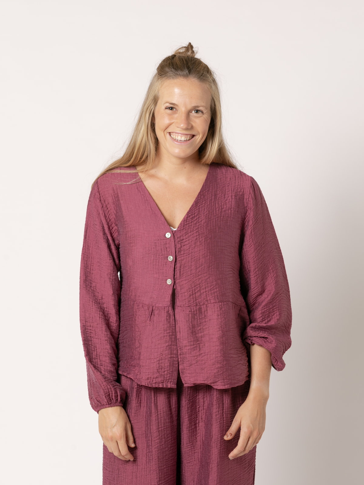 Camisa rizo c/pico 3 botones color Malva