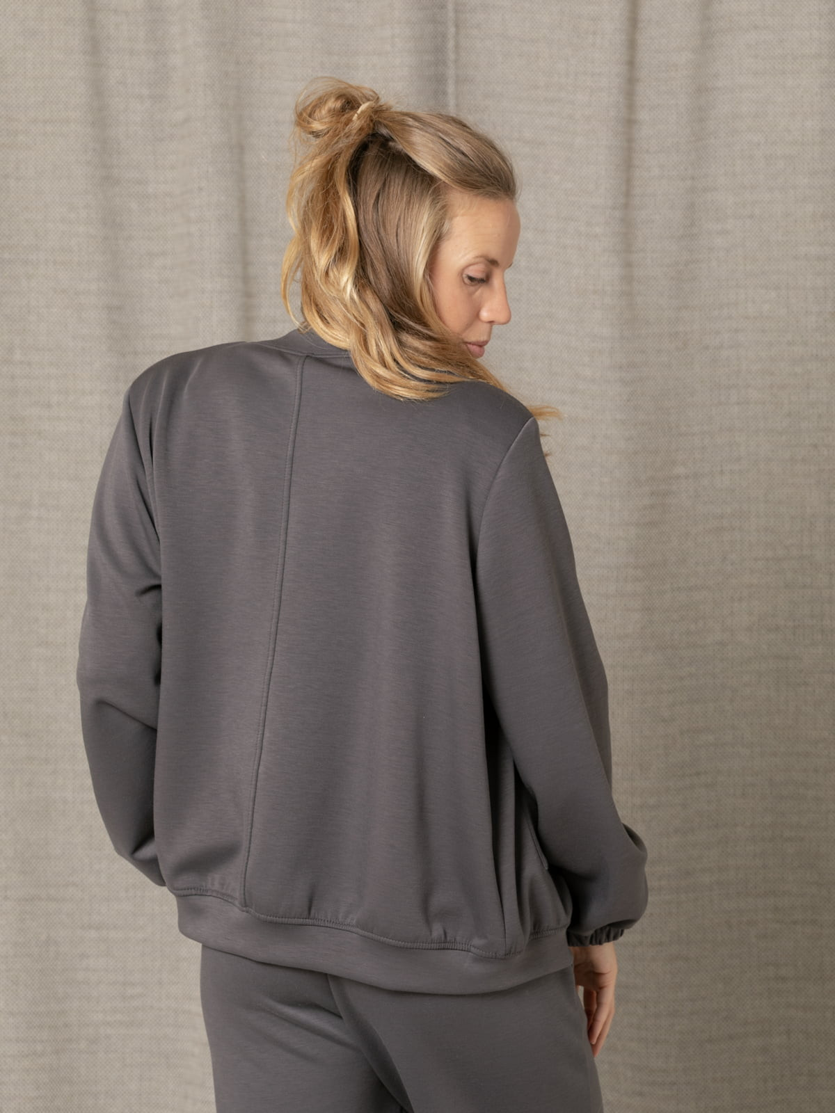 Chaqueta bomber soft bolsillos color Gris