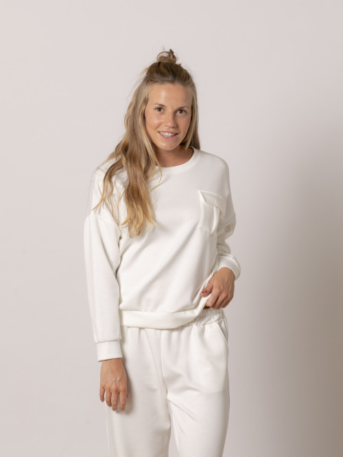 sudadera comfy bolsillos