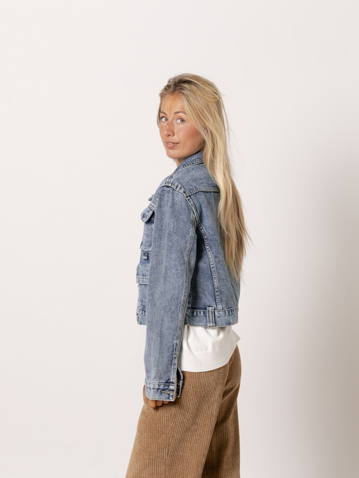 Short denim jacket with 4 pockets  Blue Lavanda colour