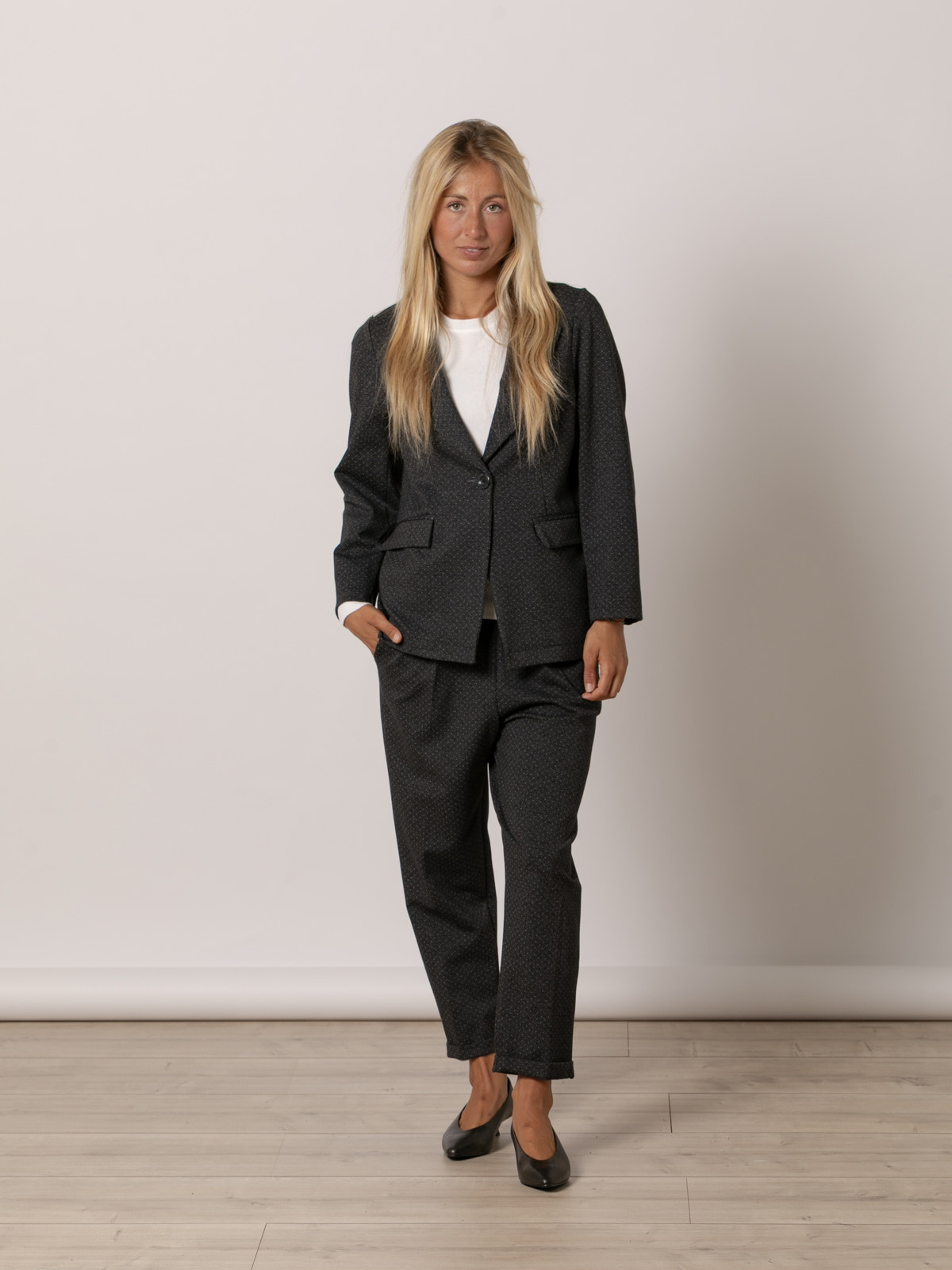 Americana motas color Gris