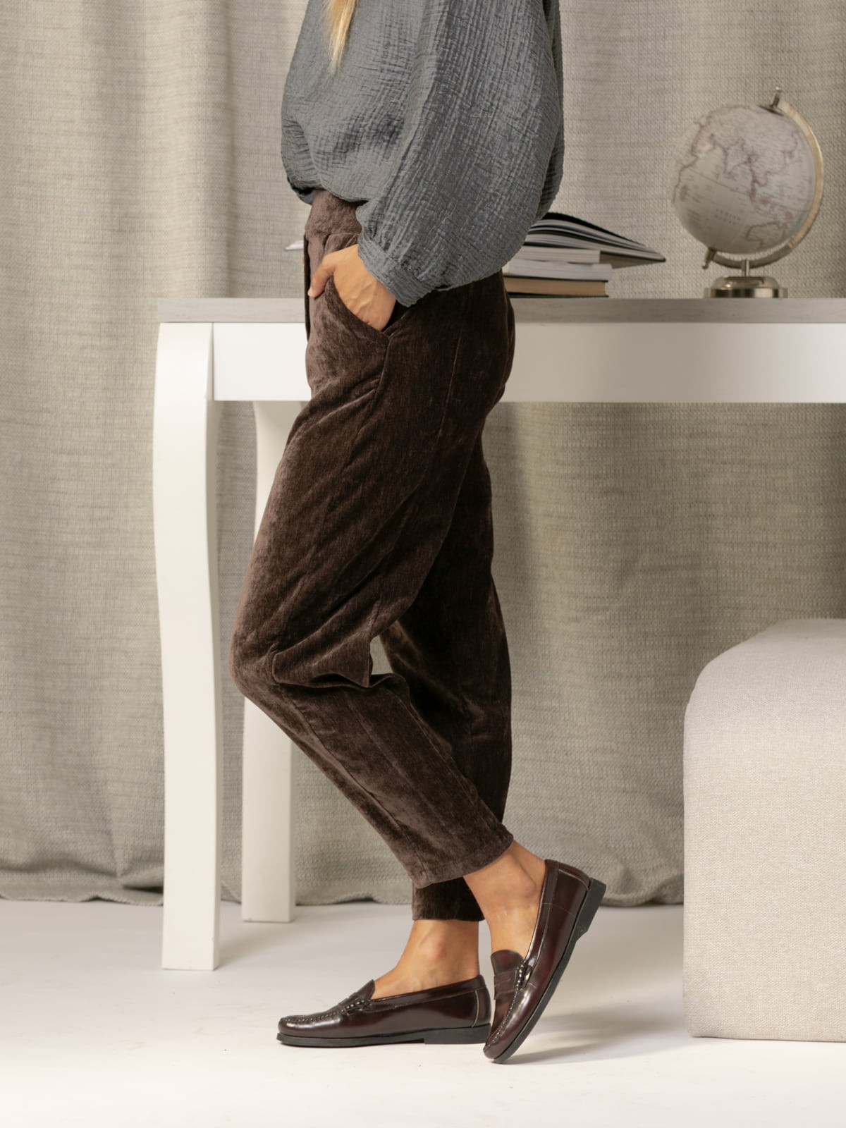 Velvet baggy pants  Marrón  colour