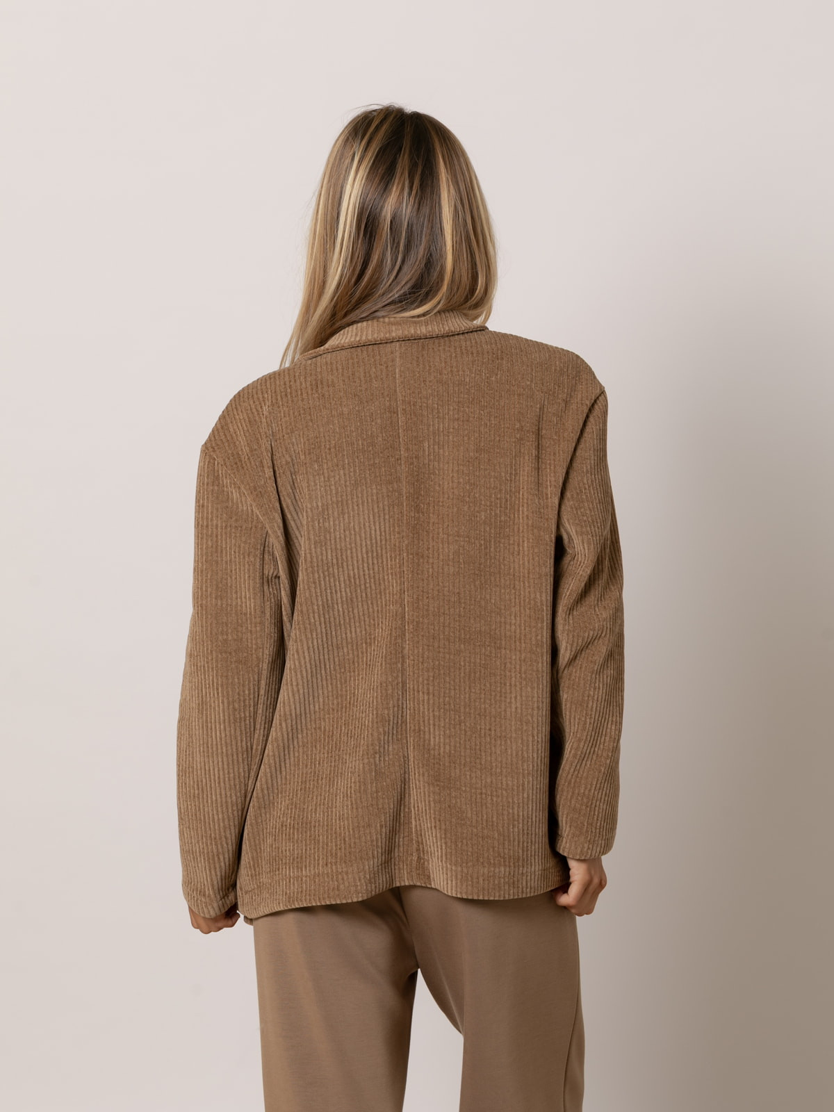 Americana oversize pana elástica color Camel