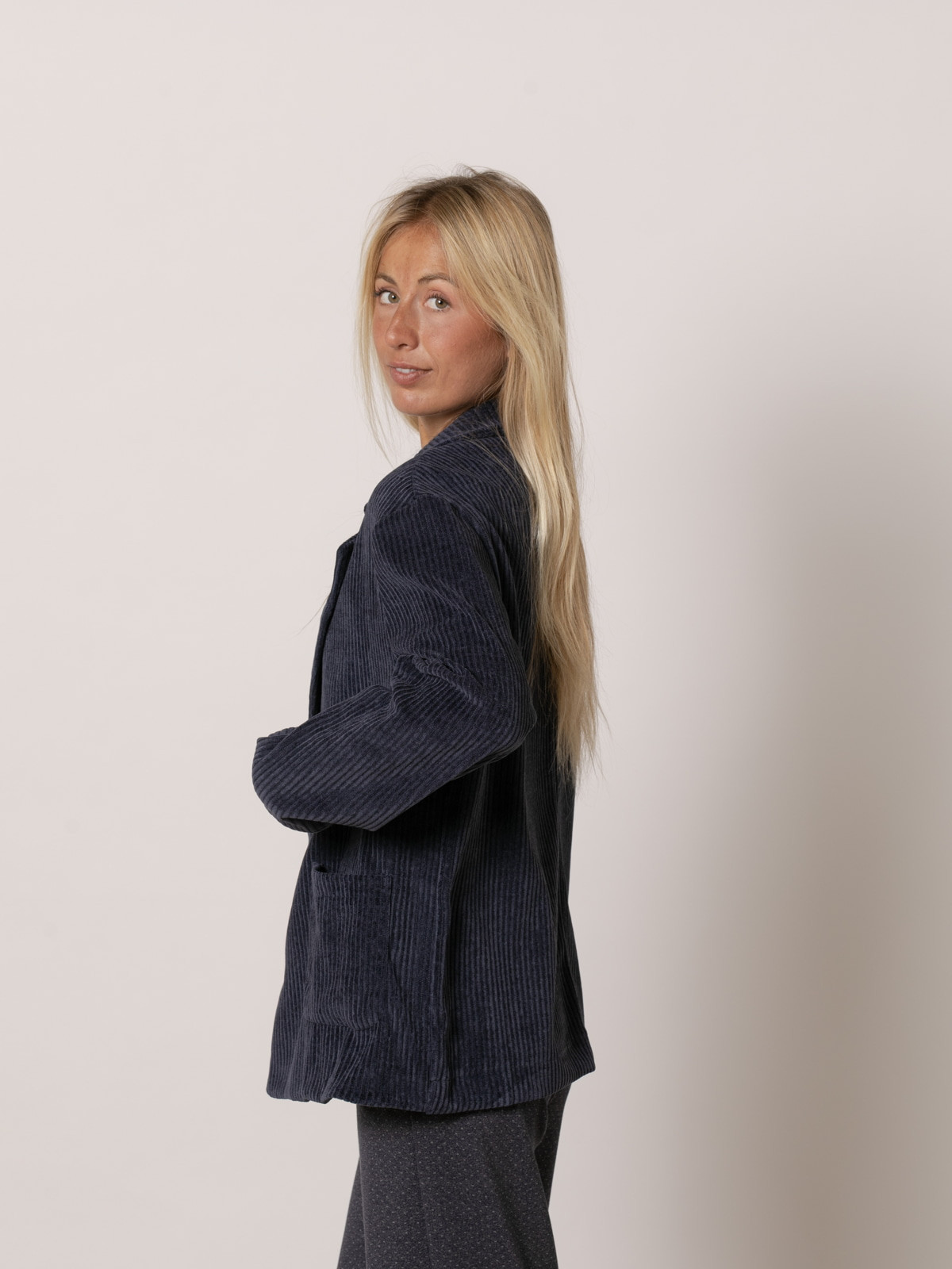 Americana oversize pana elástica color Azul Marino