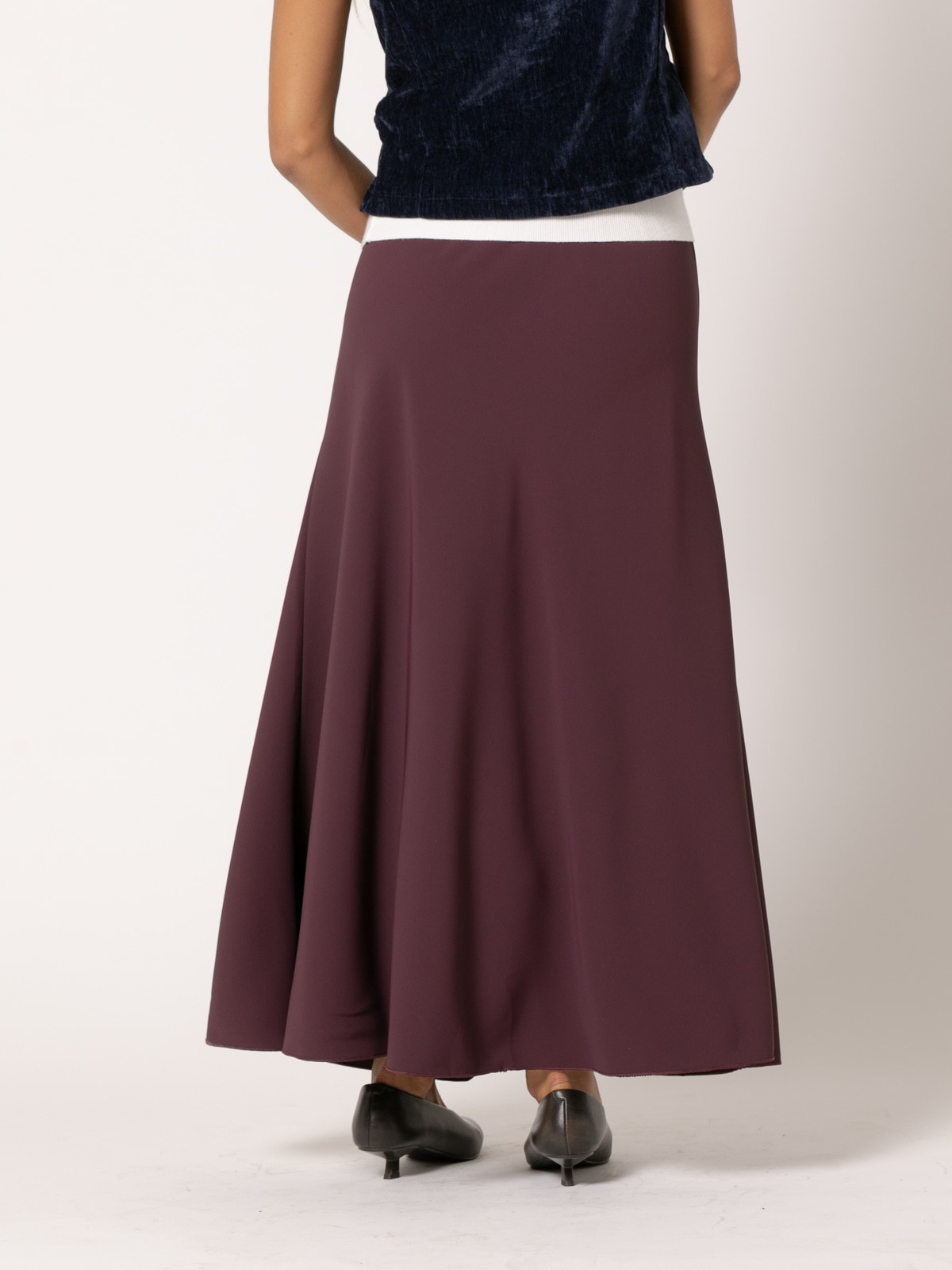Long flared skirt  Bordeaux colour