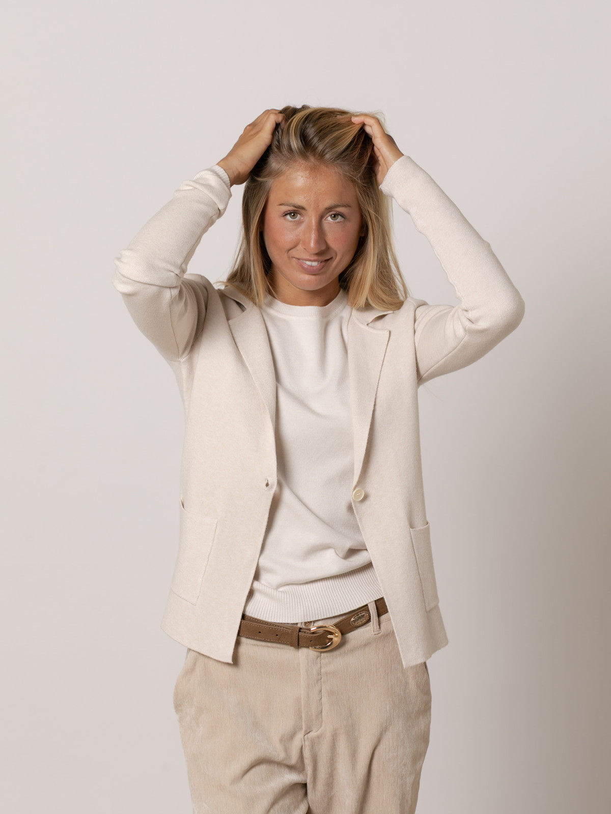 Chaqueta blasier punto soft color Beige