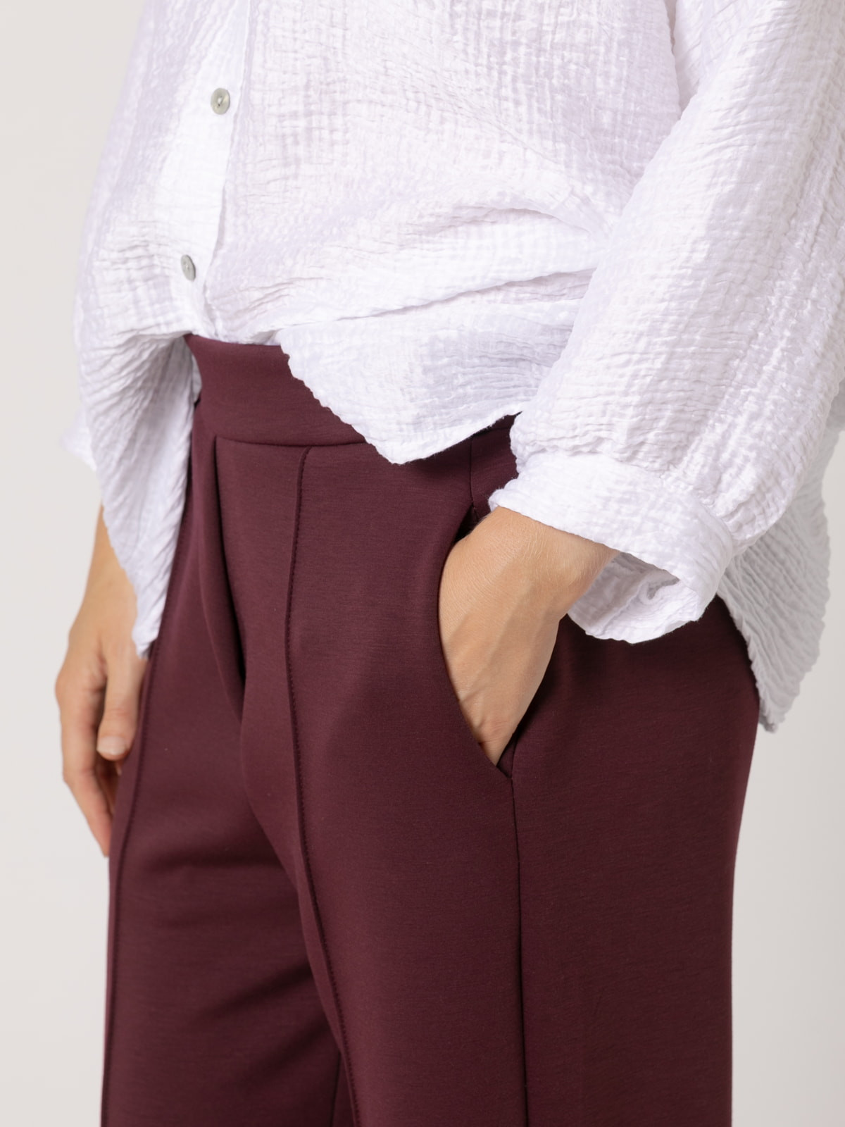 Comfy soft pants with central seam  Bordeaux colour