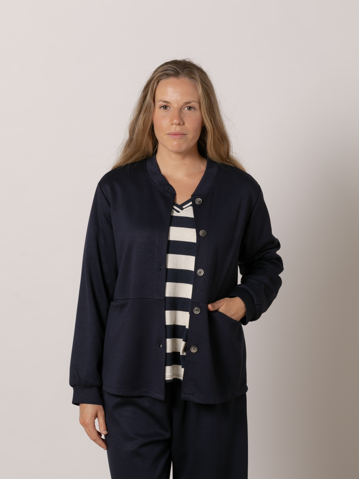 Chaqueta comfy sport bolsillos color Azul Marino