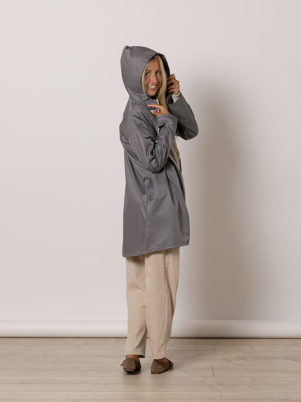 Gabardina cremallera color Gris