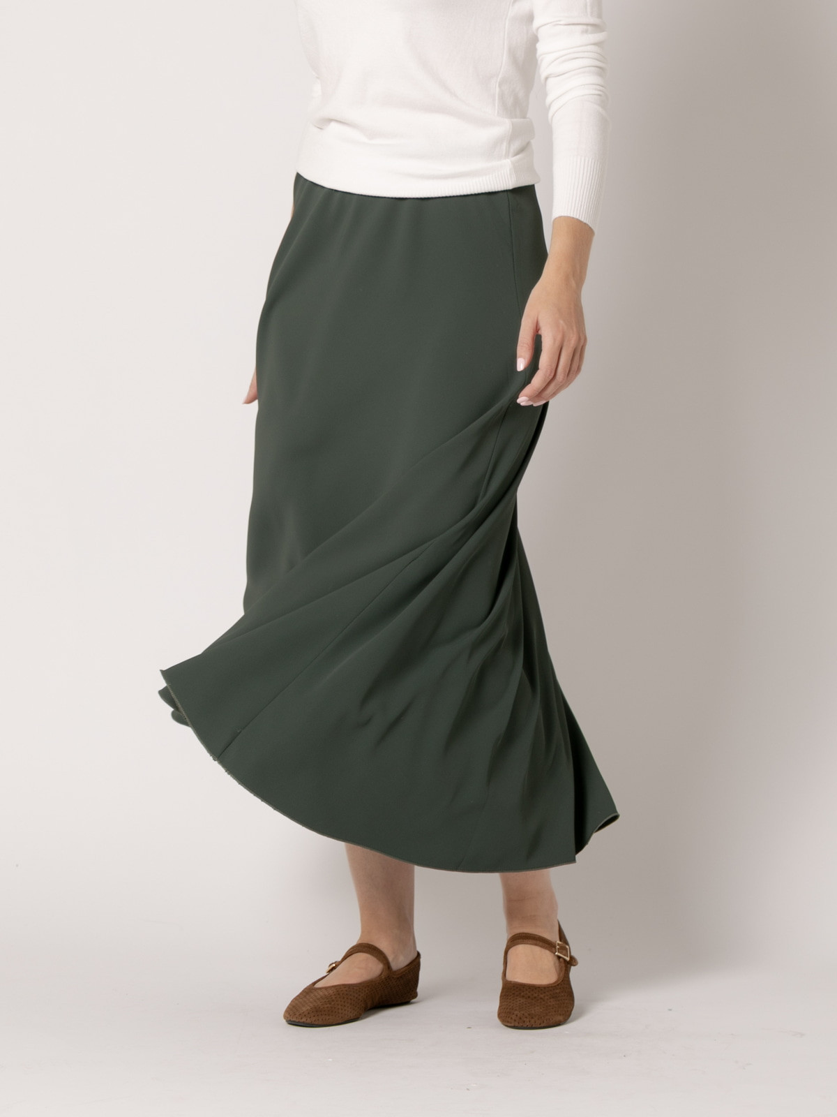 Long flared skirt  Green colour
