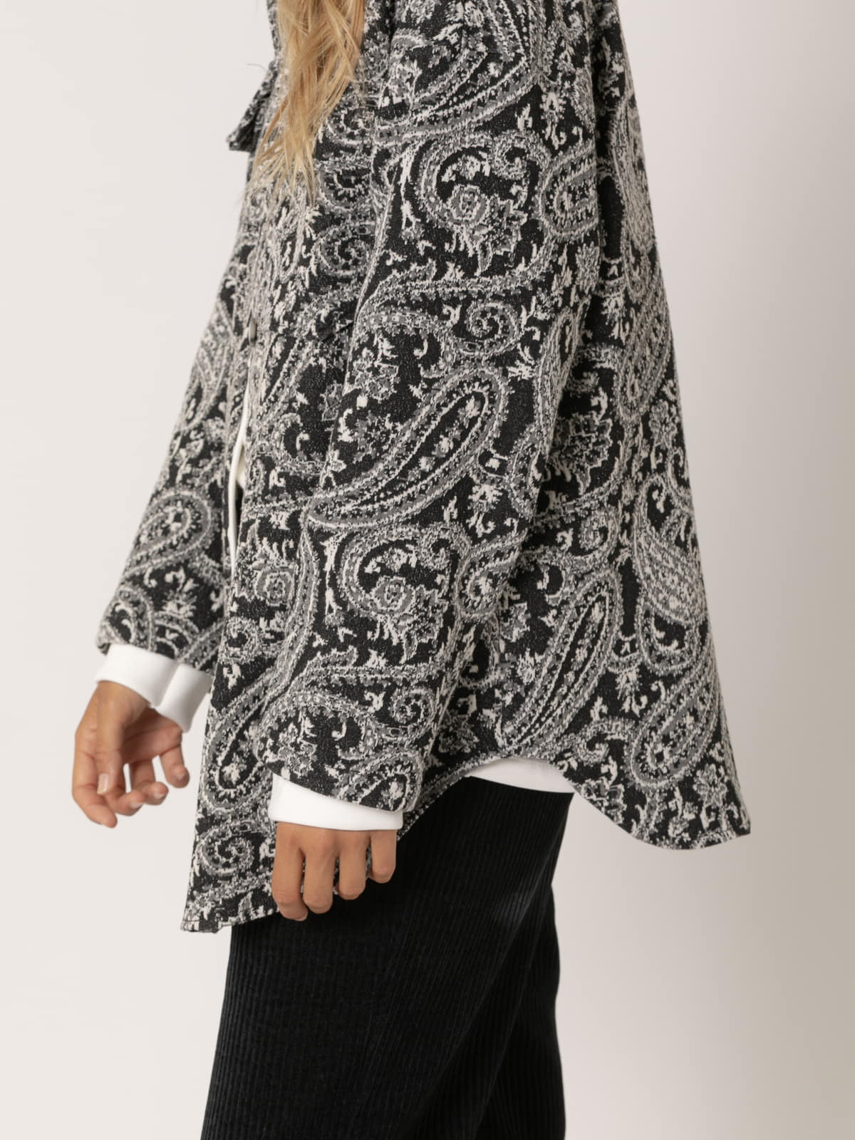 Chaqueta camisera comfy cachemira color Negro