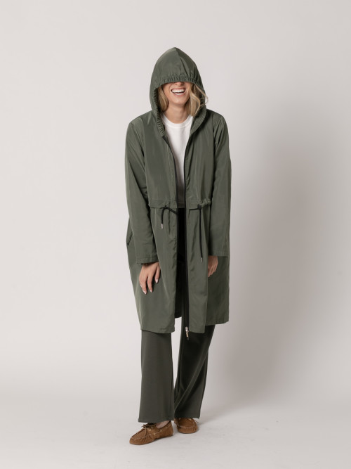 Parka larga ajustable color Verde