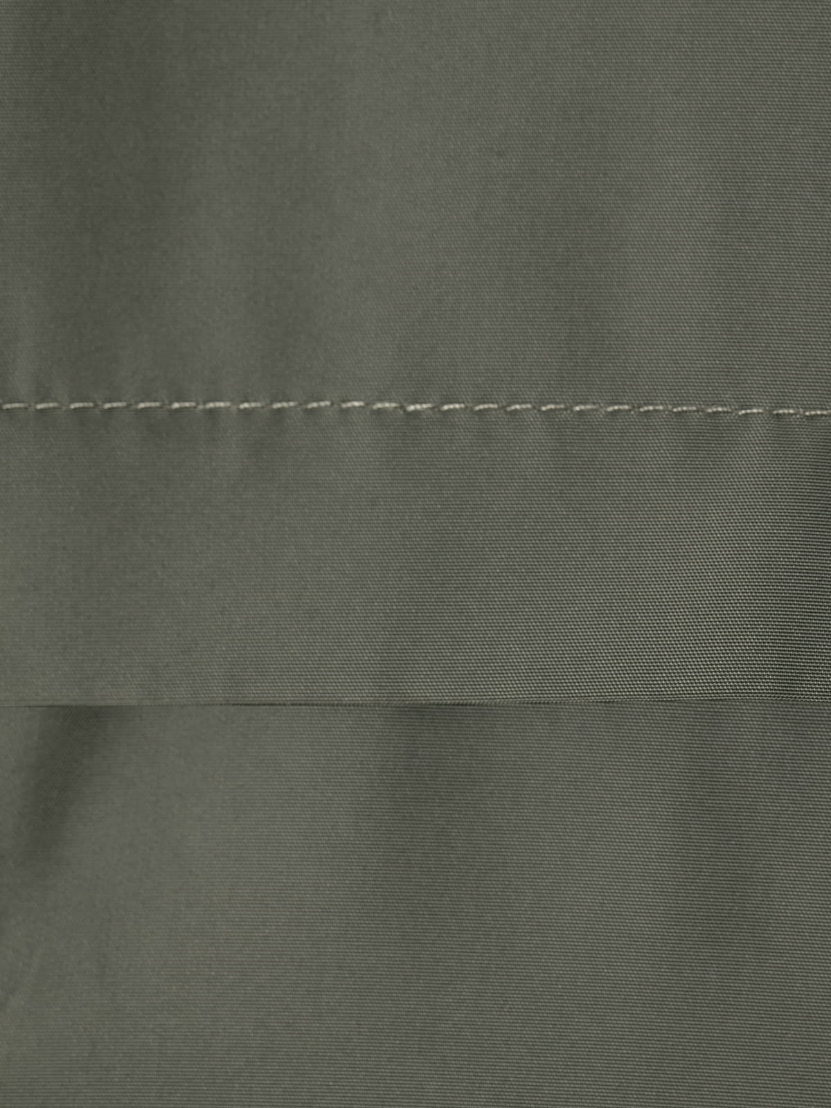 Gabardina corta color Verde