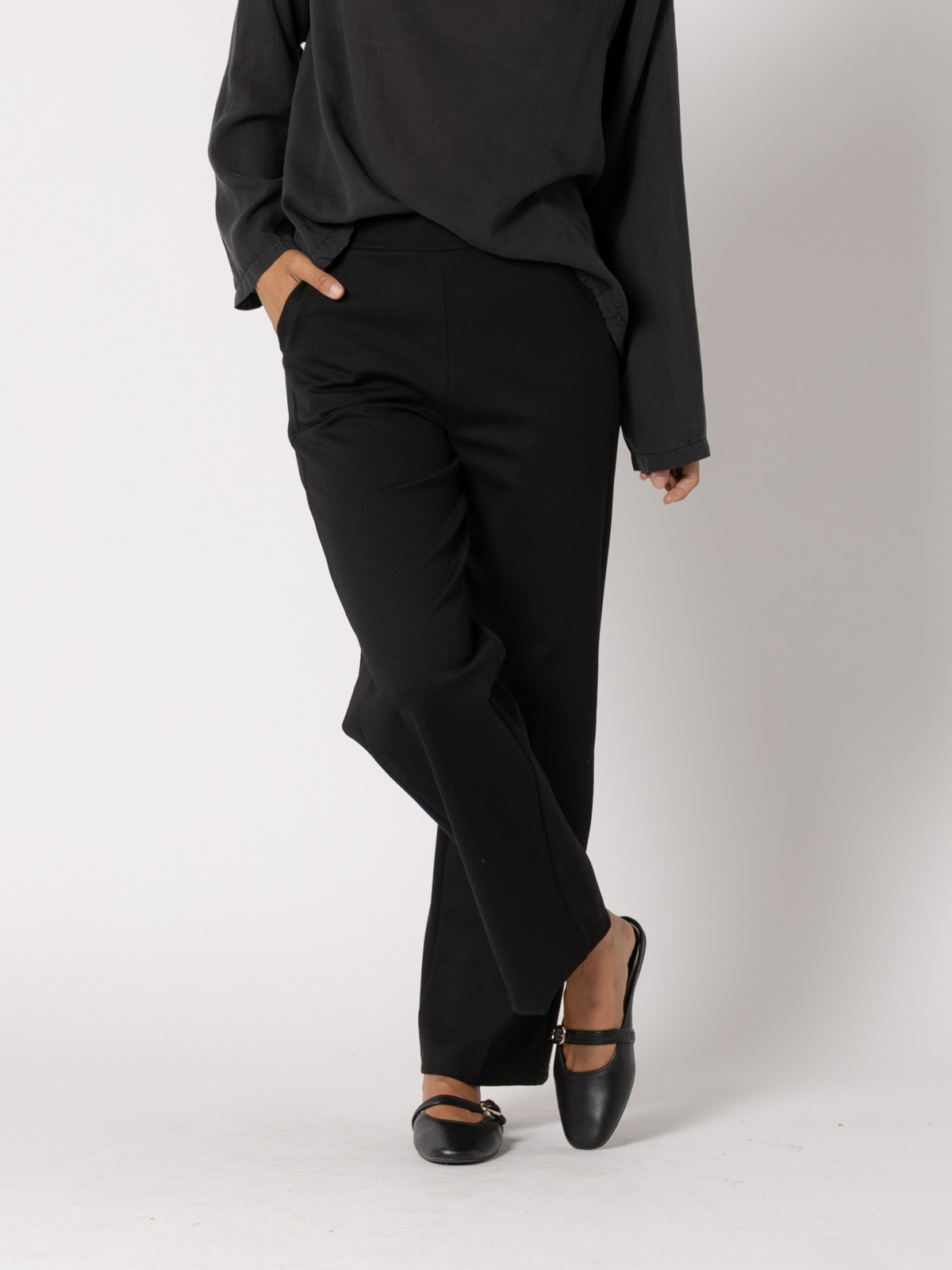 Pantalón wide leg punto milano color Negro