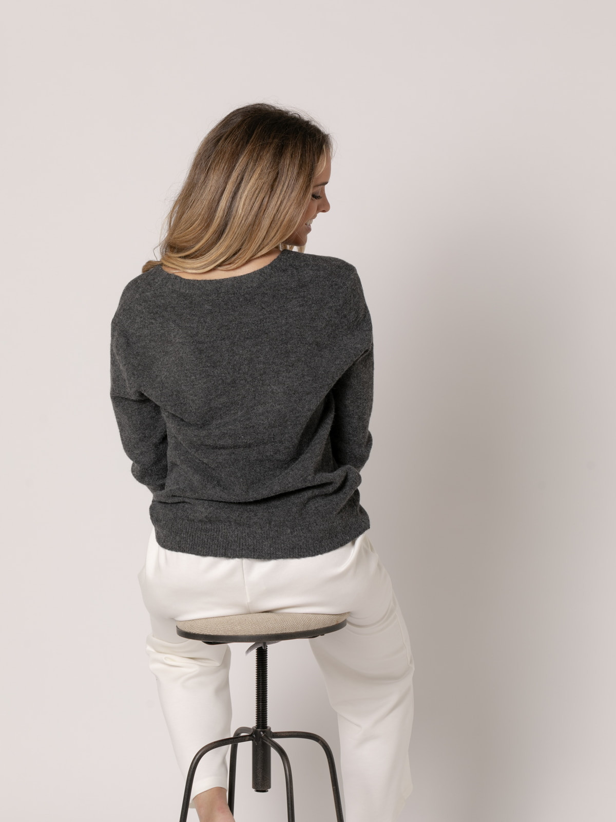 Chaqueta c/pico cachemire like color Gris Oscuro