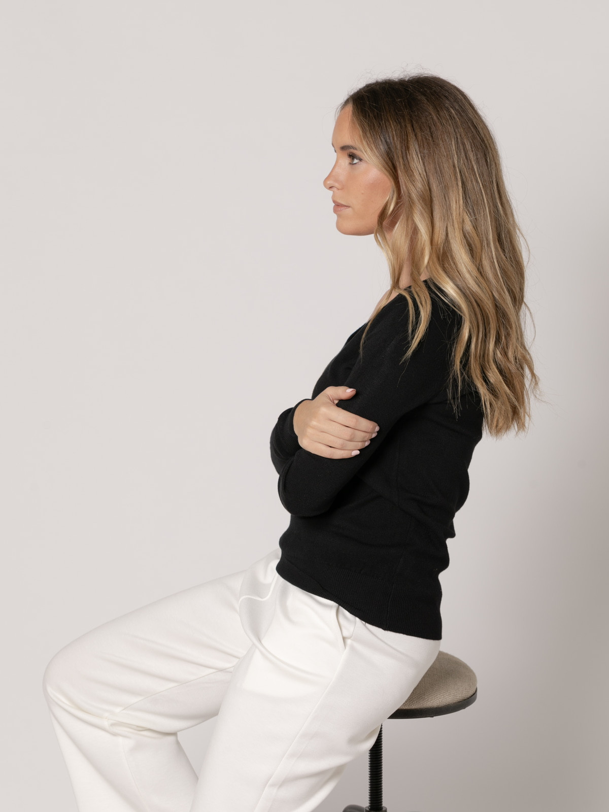 Jersey c/pico visco vegetal color Negro